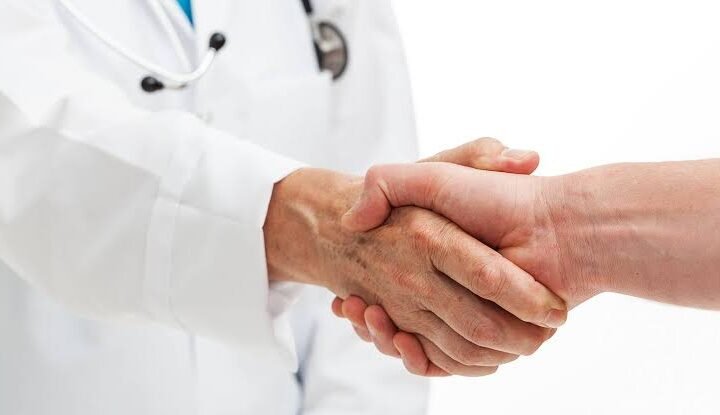 When to See a Doctor vs When to Wait: A Checklist
